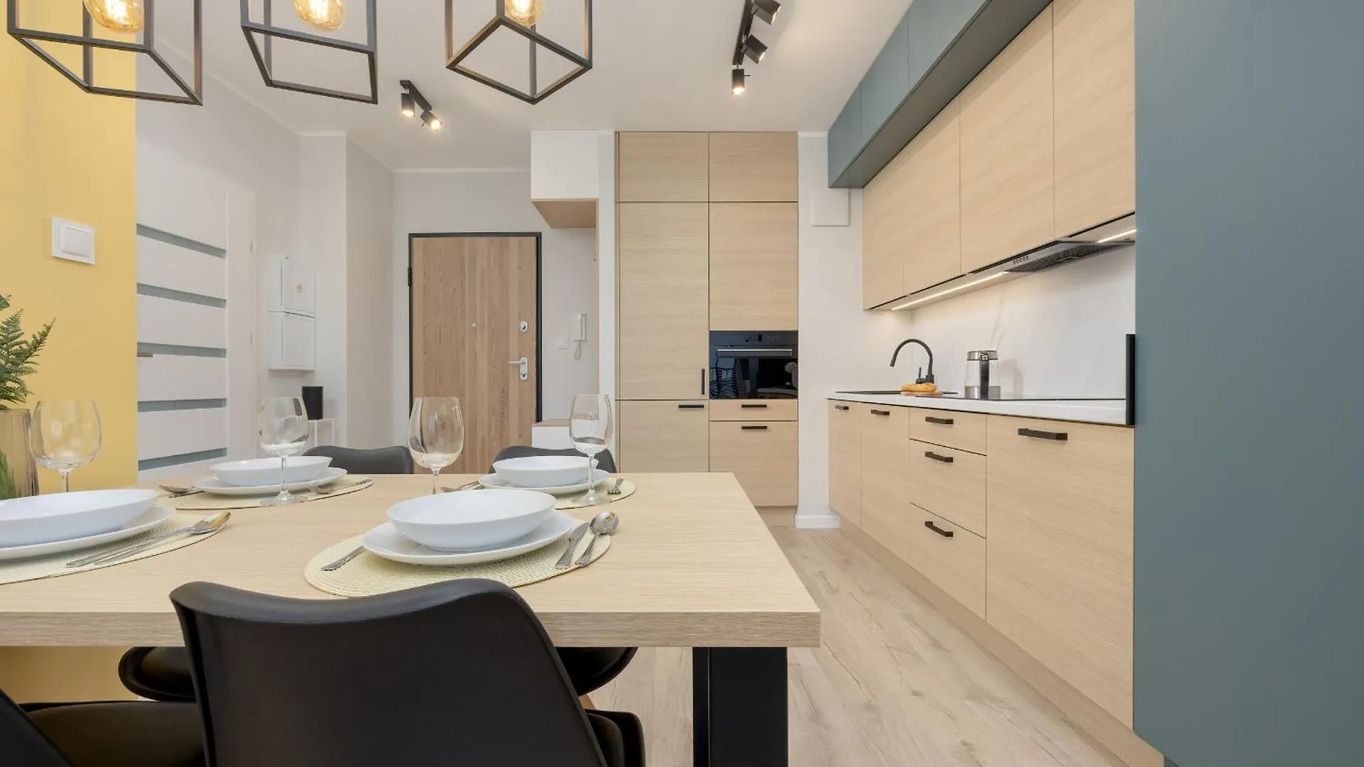 Unique Szczesliwa Apartment With Balcony Parking And Ac By Noclegi Renters Gdańsk